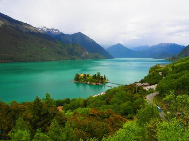 女友老是考虑自己可能出轨怎么办